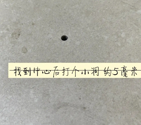 叙永瓷砖空鼓维修公司专业解答在瓷砖铺贴过程中，如果砂料搅拌不均匀，将会带来以下问题